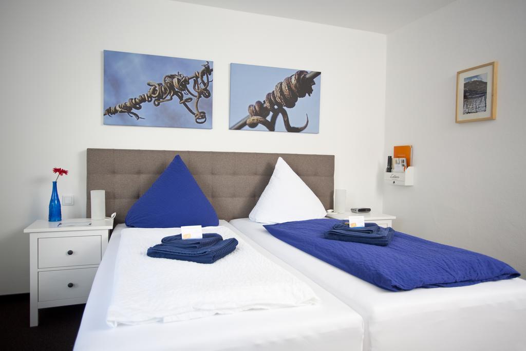 ווינינגן Hotel Emmerich חדר תמונה